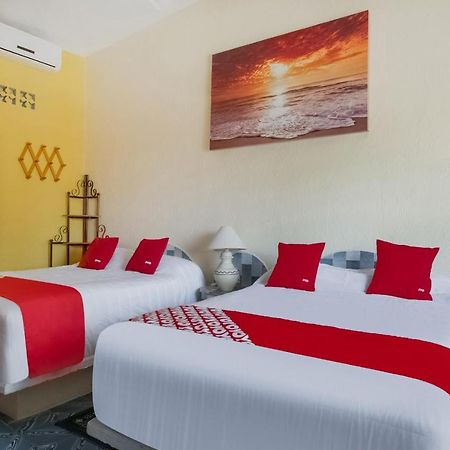 Oyo Hotel Posada Esmeralda Сан-Патрисио-Мелак Экстерьер фото