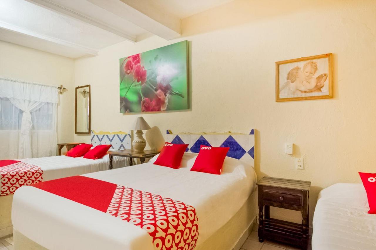 Oyo Hotel Posada Esmeralda Сан-Патрисио-Мелак Экстерьер фото
