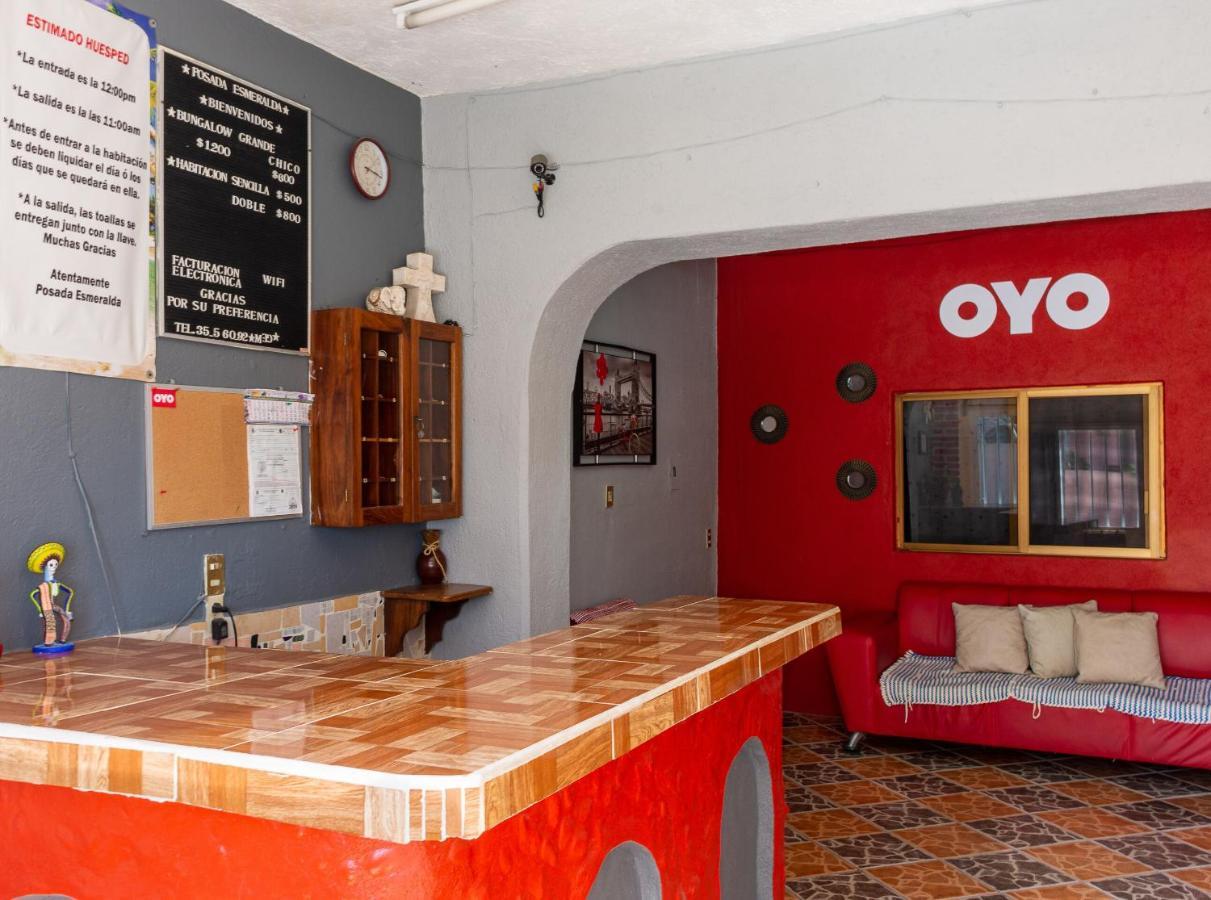 Oyo Hotel Posada Esmeralda Сан-Патрисио-Мелак Экстерьер фото