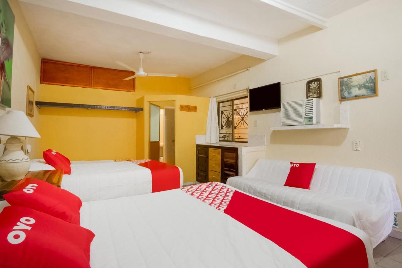 Oyo Hotel Posada Esmeralda Сан-Патрисио-Мелак Экстерьер фото