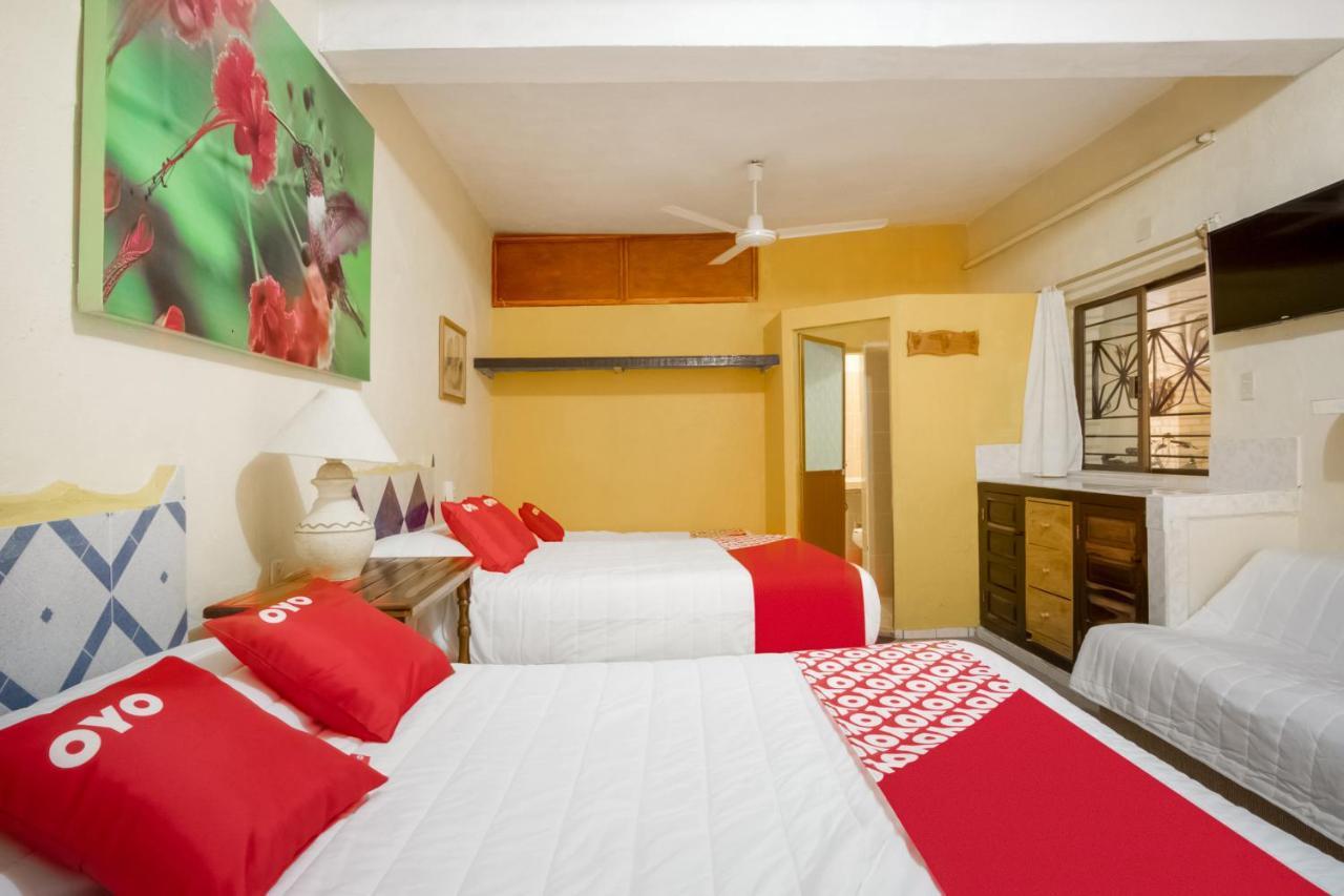 Oyo Hotel Posada Esmeralda Сан-Патрисио-Мелак Экстерьер фото