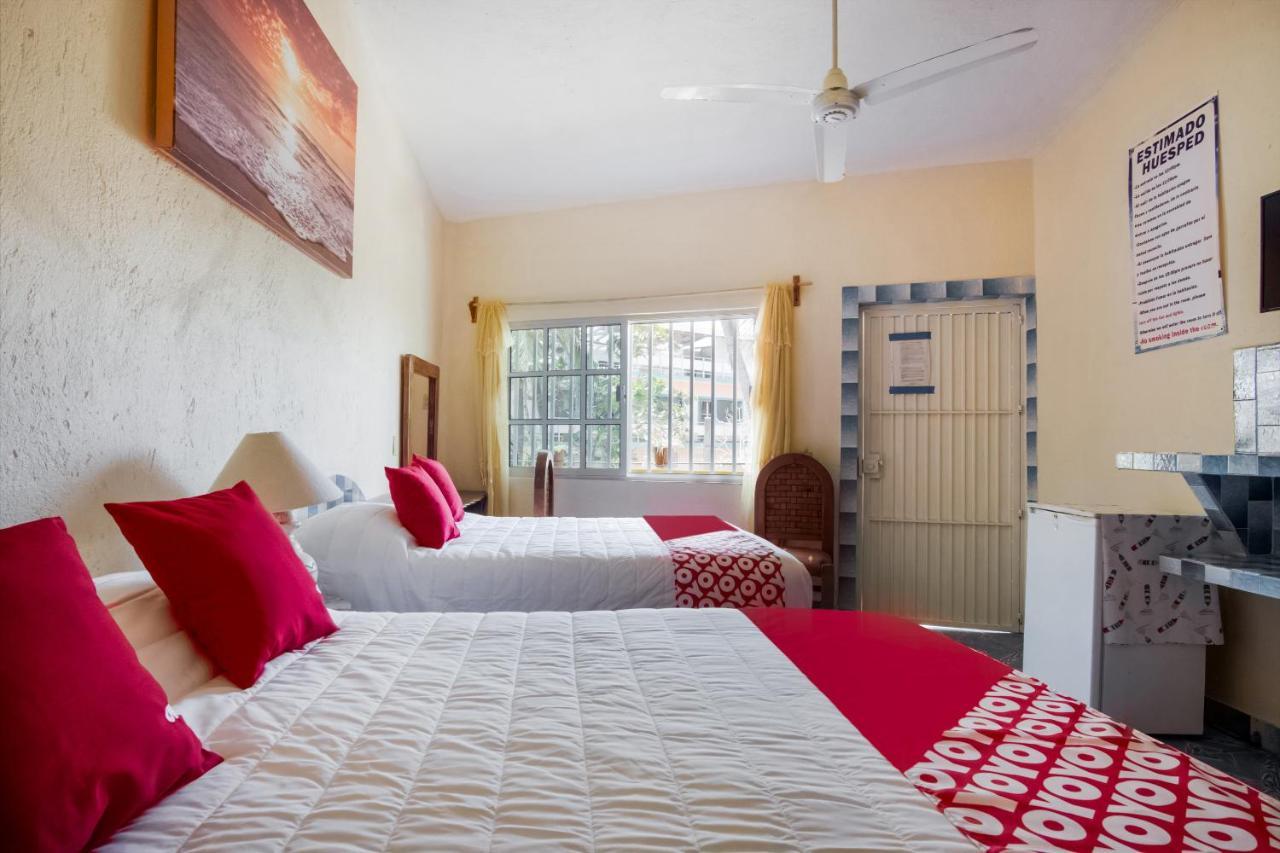 Oyo Hotel Posada Esmeralda Сан-Патрисио-Мелак Экстерьер фото